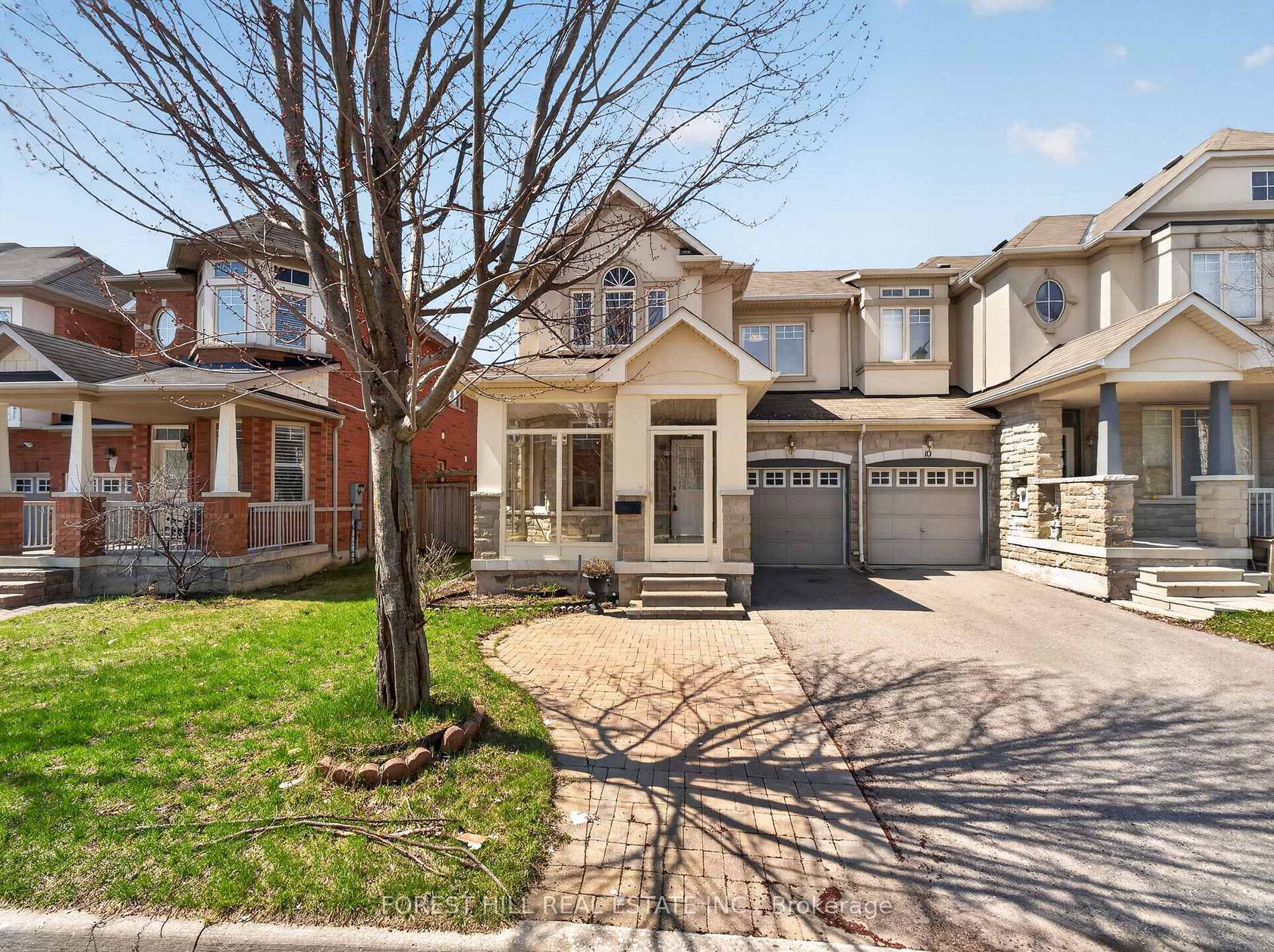 12 Stookes Crescent, Jefferson, Richmond Hill photo number 2