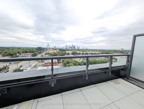 Photo 3 at 910 - 859 The Queensway, Queensway, Toronto