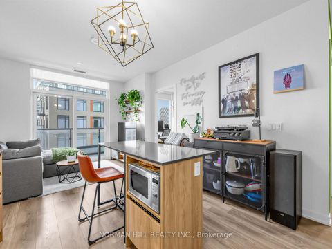 Photo 5 at 701 - 7950 Bathurst Street, Beverley Glen, Vaughan