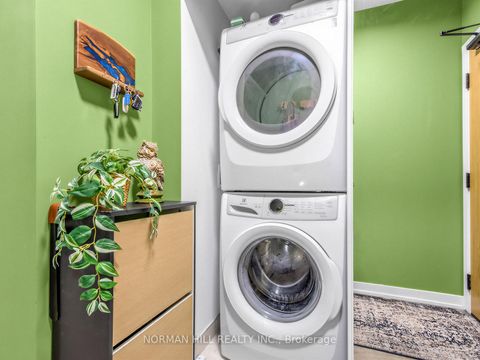 Photo 22 at 701 - 7950 Bathurst Street, Beverley Glen, Vaughan