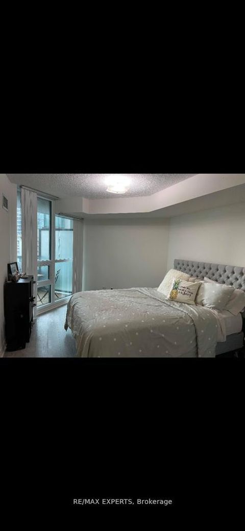 Photo 4 at 728 - 25 Lower Simcoe Street, Waterfront Communities C1, Toronto