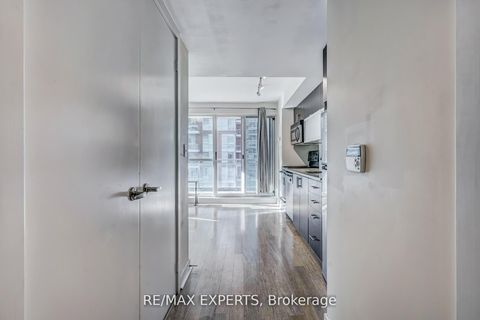 Photo 2 at 801 - 80 Western Battery Road, Niagara, Toronto