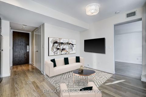 Photo 4 at 801 - 80 Western Battery Road, Niagara, Toronto