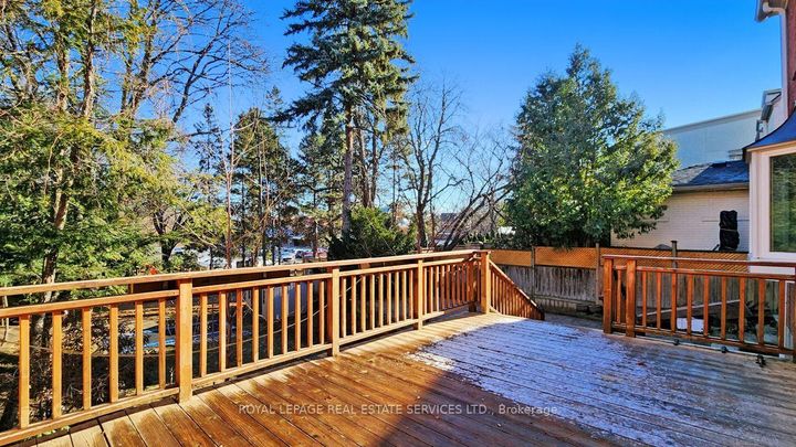 Photo 30 at 19 Strathgowan Crescent, Lawrence Park South, Toronto
