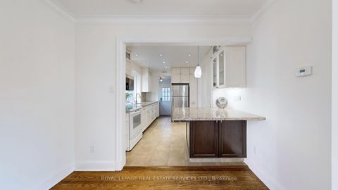 Photo 5 at 19 Strathgowan Crescent, Lawrence Park South, Toronto