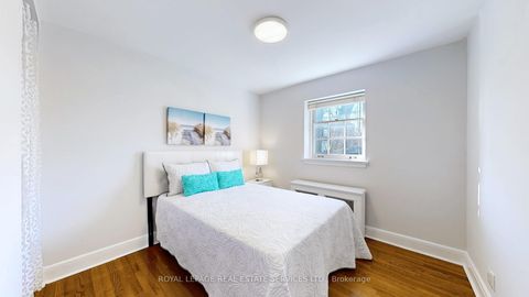 Photo 12 at 19 Strathgowan Crescent, Lawrence Park South, Toronto