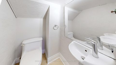 Photo 25 at 19 Strathgowan Crescent, Lawrence Park South, Toronto