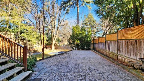 Photo 32 at 19 Strathgowan Crescent, Lawrence Park South, Toronto