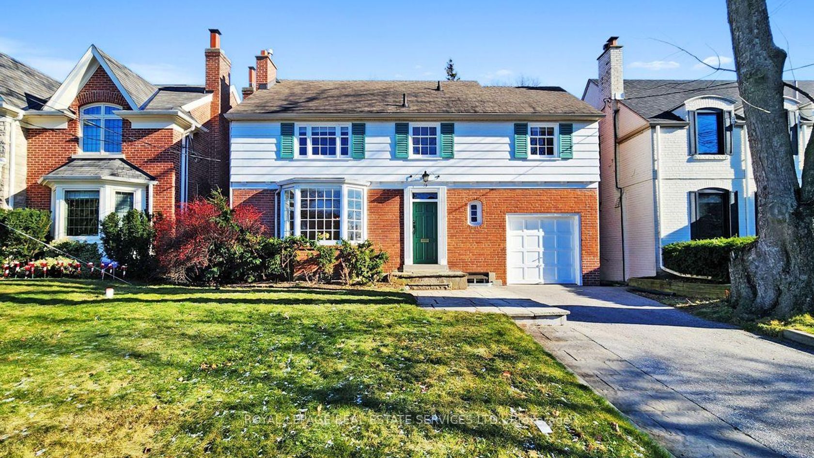19 Strathgowan Crescent, Lawrence Park South, Toronto 