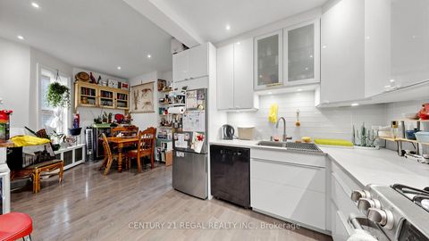 Photo 8 at 26 MACDONELL Avenue, Roncesvalles, Toronto