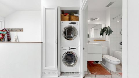 Photo 15 at 26 MACDONELL Avenue, Roncesvalles, Toronto