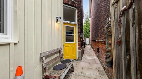 Photo 32 at 26 MACDONELL Avenue, Roncesvalles, Toronto