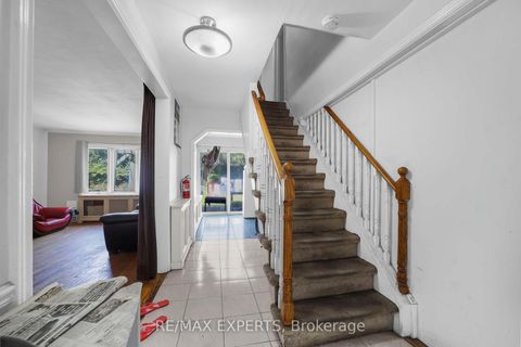 Photo 2 at 16 Bellehaven Crescent, Scarborough Village, Toronto