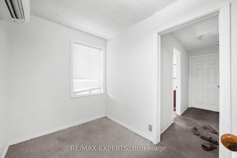 Photo 9 at 16 Bellehaven Crescent, Scarborough Village, Toronto