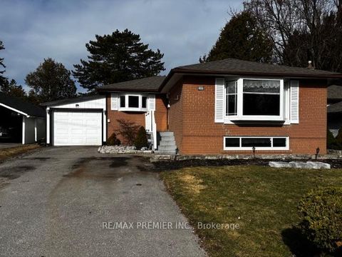 Photo 0 at 40 Aurora Heights Drive, Aurora Heights, Aurora