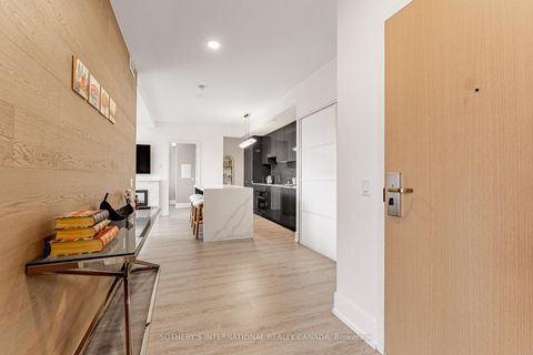 Photo 1 at 4511 - 7 Grenville Street, Bay Street Corridor, Toronto