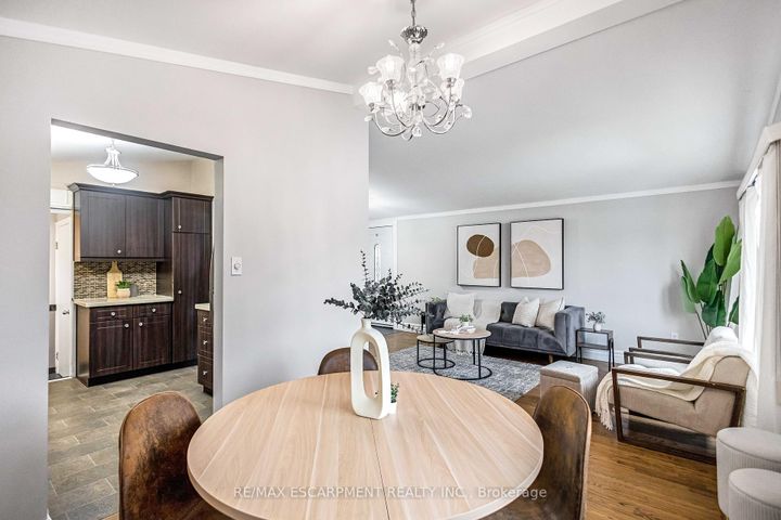 Photo 12 at 85 Ranchdale Drive, Thorner, Hamilton