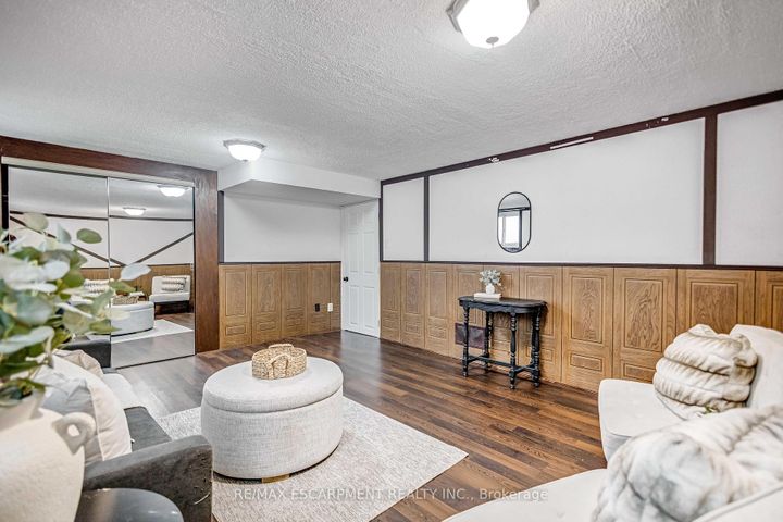 Photo 30 at 85 Ranchdale Drive, Thorner, Hamilton