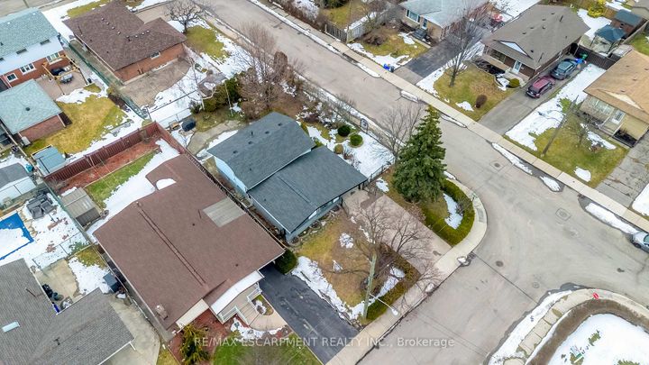 Photo 41 at 85 Ranchdale Drive, Thorner, Hamilton