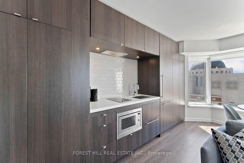 Photo 9 at 2917 - 155 Yorkville Avenue, Annex, Toronto