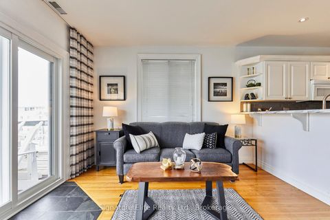 Photo 9 at 14 - 7 Brimley Road S, Cliffcrest, Toronto