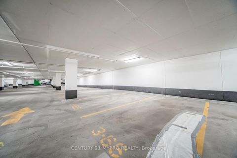 Photo 33 at 2803 - 89 Dunfield Avenue, Mount Pleasant West, Toronto