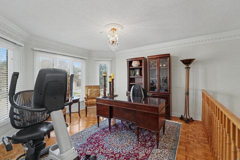 Photo 8 at 112 Bourbon Street, East Woodbridge, Vaughan