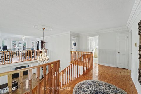 Photo 14 at 112 Bourbon Street, East Woodbridge, Vaughan