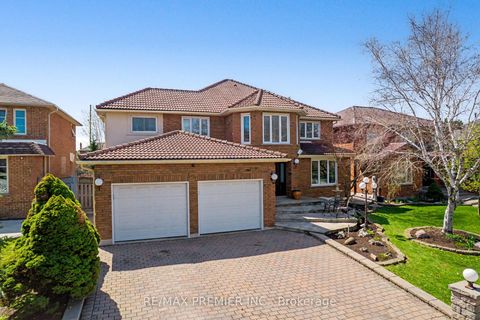 Photo 22 at 112 Bourbon Street, East Woodbridge, Vaughan