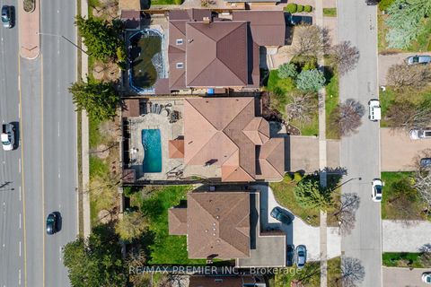 Photo 25 at 112 Bourbon Street, East Woodbridge, Vaughan