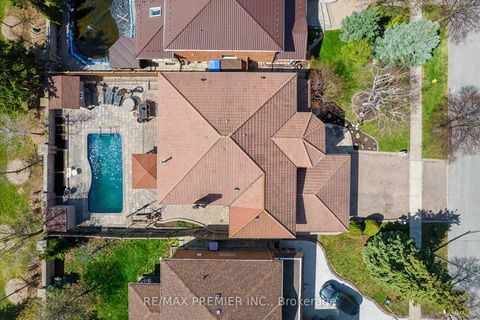 Photo 26 at 112 Bourbon Street, East Woodbridge, Vaughan