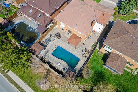Photo 29 at 112 Bourbon Street, East Woodbridge, Vaughan