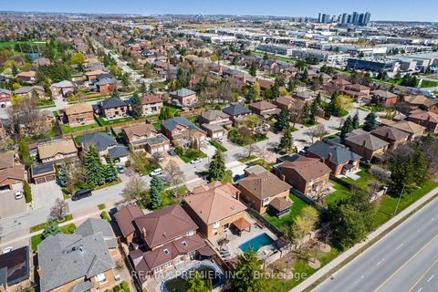 Photo 31 at 112 Bourbon Street, East Woodbridge, Vaughan