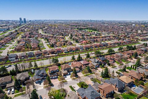 Photo 32 at 112 Bourbon Street, East Woodbridge, Vaughan