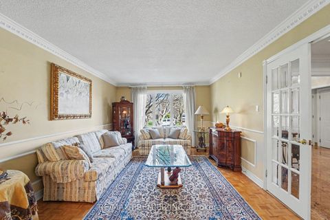 Photo 37 at 112 Bourbon Street, East Woodbridge, Vaughan