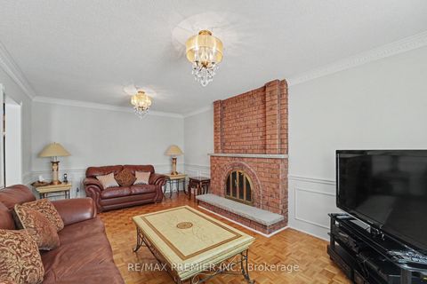 Photo 46 at 112 Bourbon Street, East Woodbridge, Vaughan