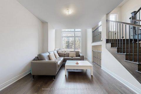 Photo 2 at 18 Bennington Road, Summerhill Estates, Newmarket