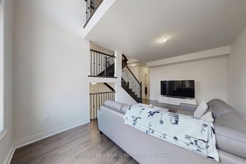 Photo 6 at 18 Bennington Road, Summerhill Estates, Newmarket