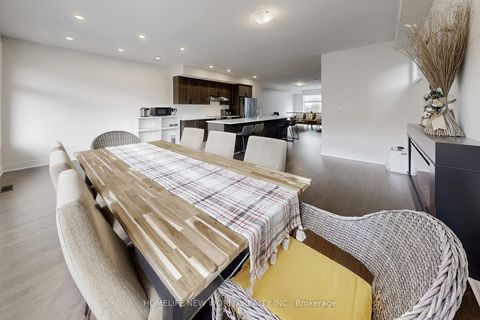 Photo 15 at 18 Bennington Road, Summerhill Estates, Newmarket