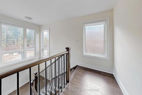 Photo 18 at 18 Bennington Road, Summerhill Estates, Newmarket