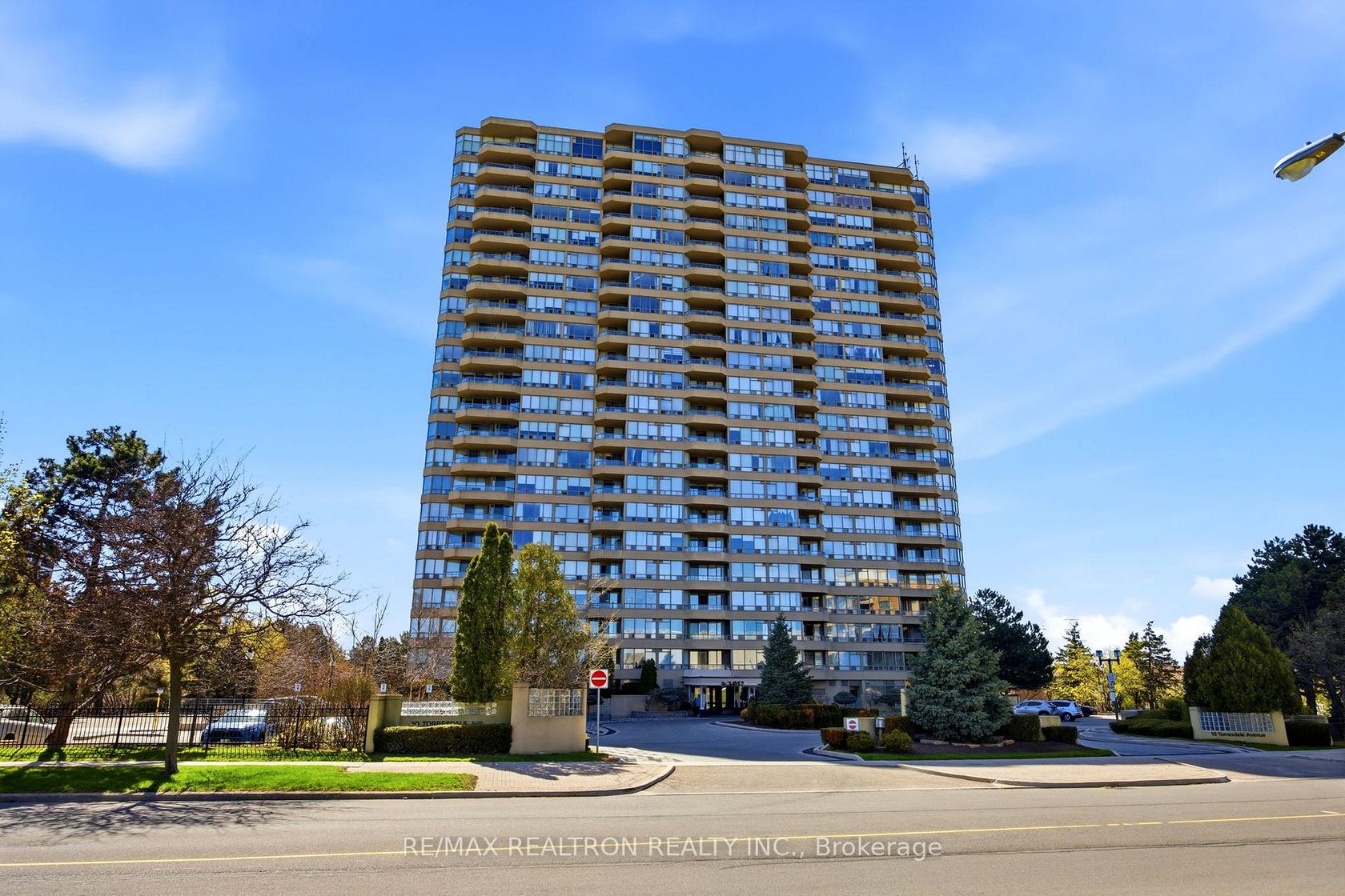 506 - 10 Torresdale Avenue, Branson, Toronto photo number 2