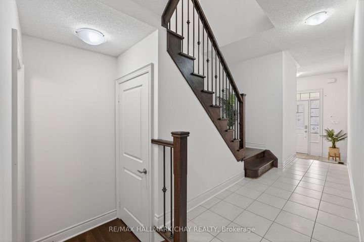 Photo 5 at 62 Fortis Crescent, Bradford, Bradford West Gwillimbury