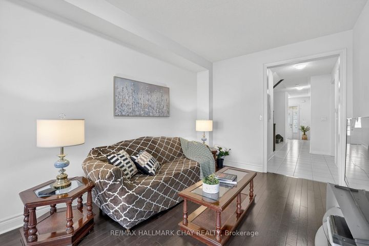 Photo 8 at 62 Fortis Crescent, Bradford, Bradford West Gwillimbury