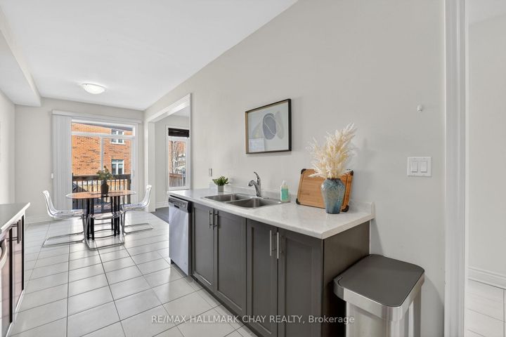 Photo 11 at 62 Fortis Crescent, Bradford, Bradford West Gwillimbury