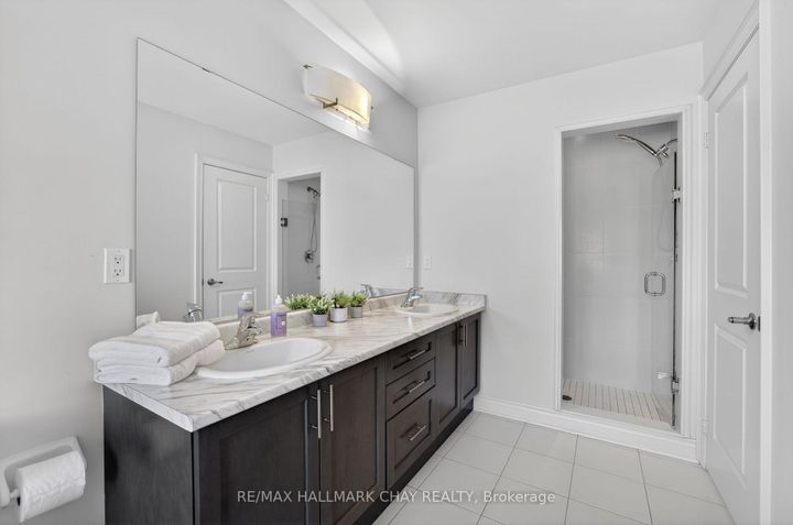 Photo 22 at 62 Fortis Crescent, Bradford, Bradford West Gwillimbury