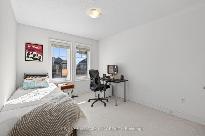 Photo 24 at 62 Fortis Crescent, Bradford, Bradford West Gwillimbury