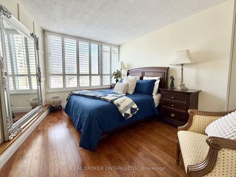 Photo 15 at 602 - 130 Carlton Street, South St. James Town, Toronto