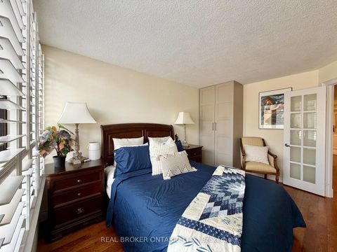 Photo 16 at 602 - 130 Carlton Street, South St. James Town, Toronto