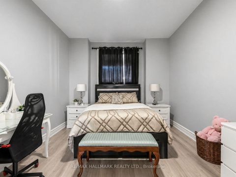 Photo 4 at 141 Palmerston Avenue, Little Italy, Toronto