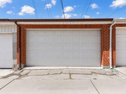 Photo 26 at 141 Palmerston Avenue, Little Italy, Toronto
